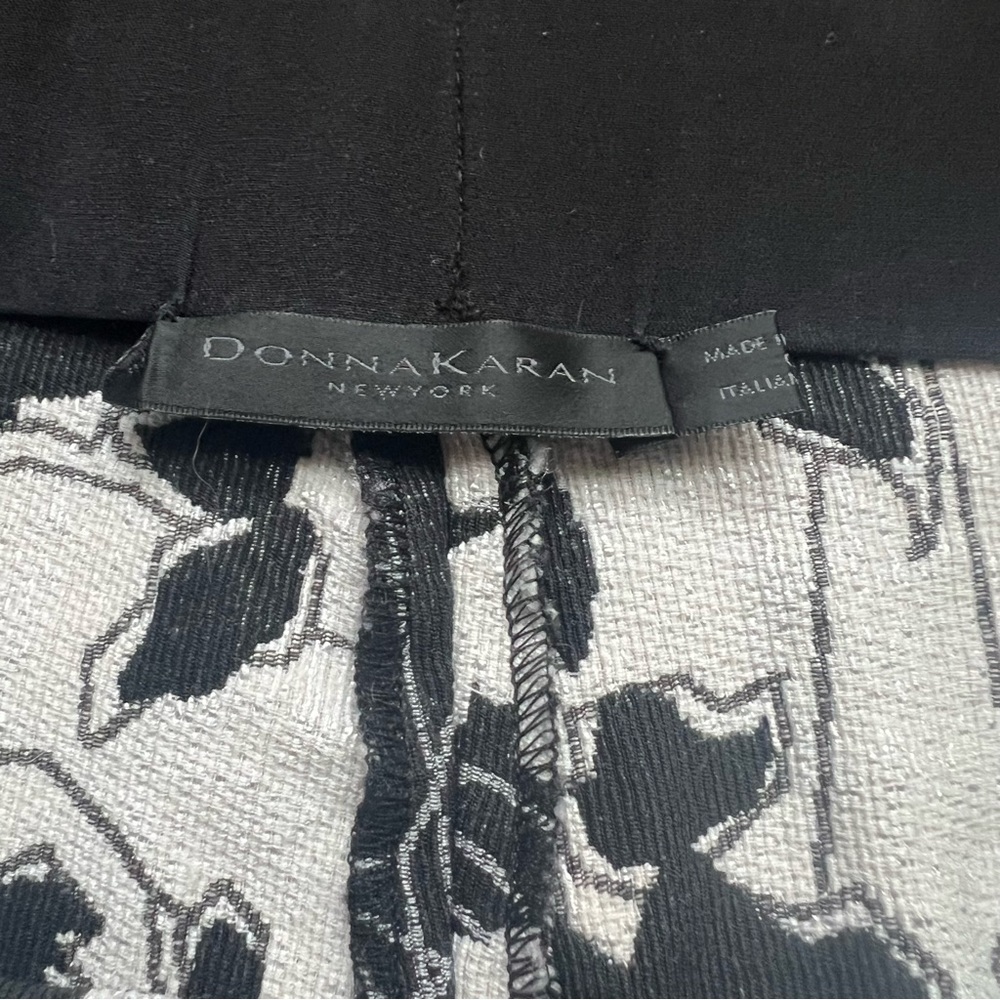 Donna Karen black label cropped black/white floral knit pants - Picture 7 of 10